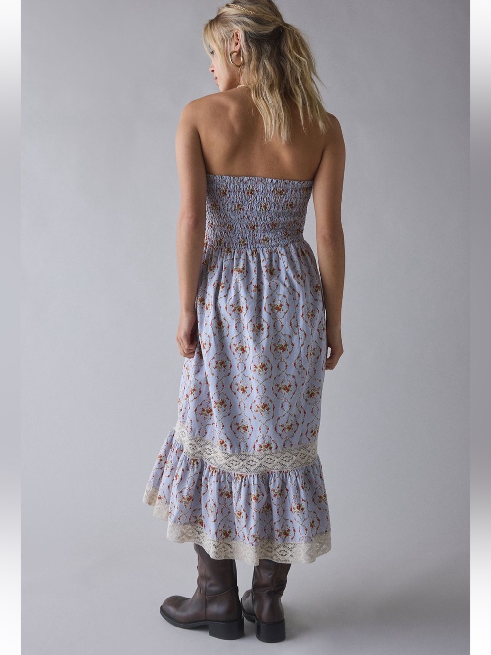 NWT Urban Outfitters Kimchi Blue Light Blue Floral Strapless Midi Dress L - Picture 3 of 6